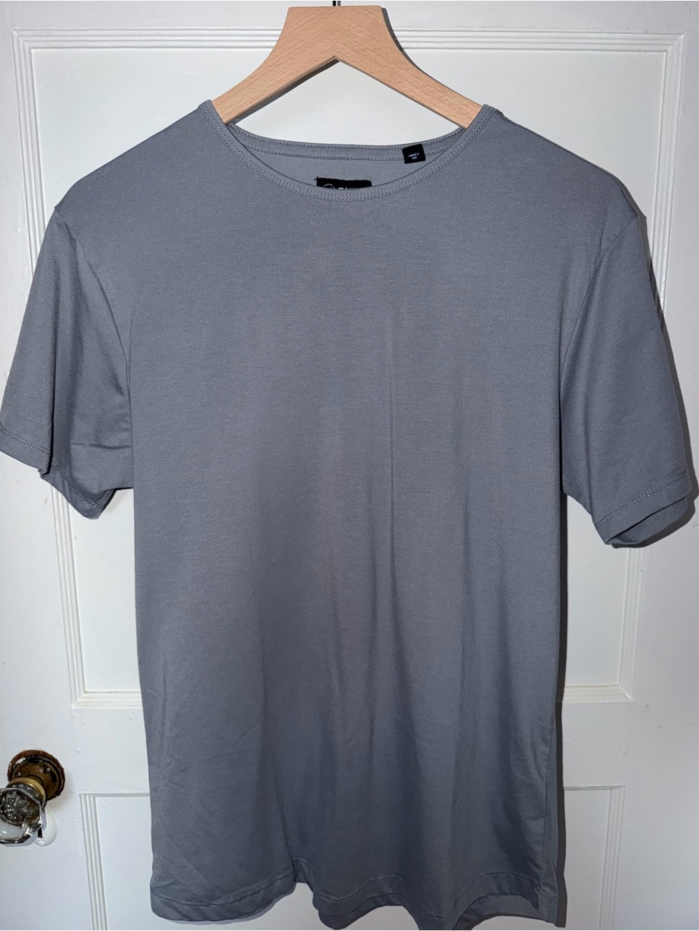 Cuts Clothing Curve Hem Men’s Tshirt